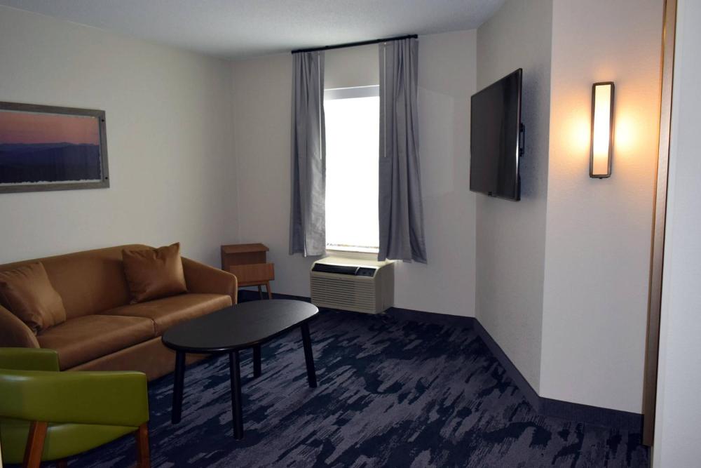 One-Bedroom King Suite with Sofa Bed interior